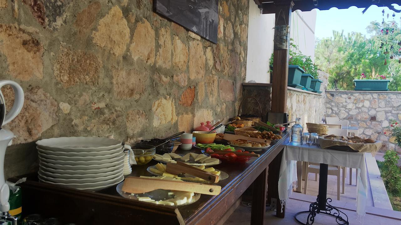 Hayriye Hanim Ege Ayvalı Buitenkant foto